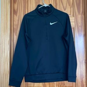 NWOT Nike brand dri-fit sweatshirt